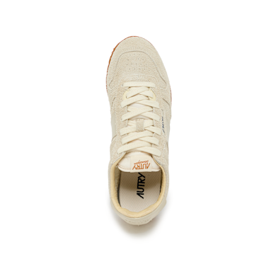 Buy Autry Wmns Windspin Low in biscuit | WSLWUA05 | solebox
