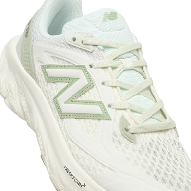Buy New Balance Fresh Foam Trainer (UTRNAF) in beige | UTRNAF