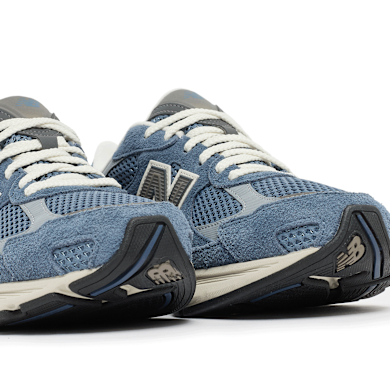 Buy New Balance 2010 (U2010WNV) in blue | U2010WNV | solebox