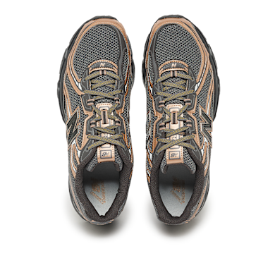 と Buy New Balance 740 (U740BD2) in black | U740BD2 | solebox