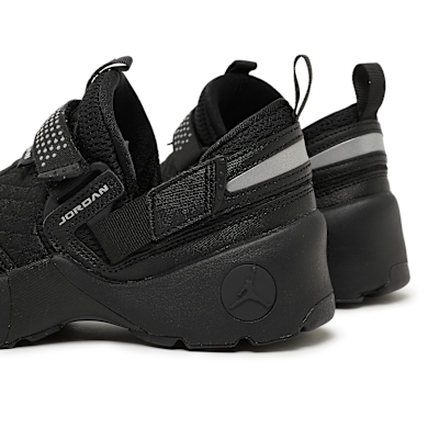 Buy Jordan Wmns Trunner LX in black/black-black | HQ2164-001 | solebox