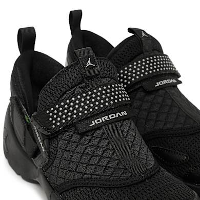 その他 1 Buy Jordan Wmns Trunner LX in black/black-black | HQ2164-001 | solebox