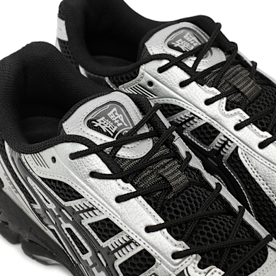 Kaufe ASICS SportStyle Wmns Gel-Kayano 12.1 in silber | 1203A759