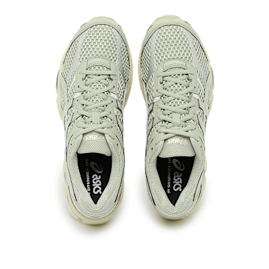 Buy ASICS SportStyle Gel-Cumulus 16 in green | 1203A733-300 | solebox