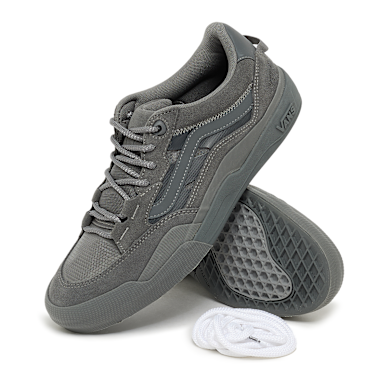 Buy Vans x Atiba Skate 2 Wayvee in grijs | VN000D5DBGF1 | solebox