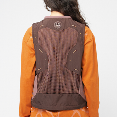Buy Nike Wmns Ispa Adapt Modular Vest in earth/smokey mauve