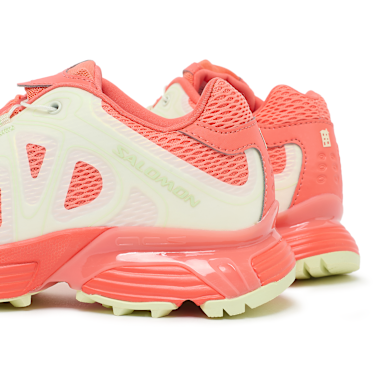Buy Salomon x Ama Lou XT-Whisper Void in yellow | L49128800 | solebox
