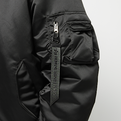 Buy Alpha Industries MA-1 3M Flight Jacket in zwart | 756111-03