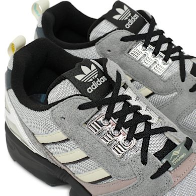 Buy adidas Consortium ZX 8000 Mita X Offspring in grijs | IH4088