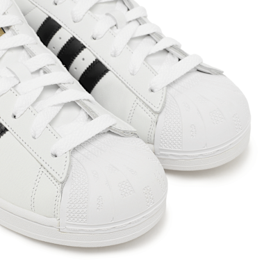 Buy adidas Consortium Wmns Superstar Beams in white/black | JR4422