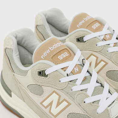 Buy New Balance 992 Made in USA (U992720) in beige | U992720 | solebox