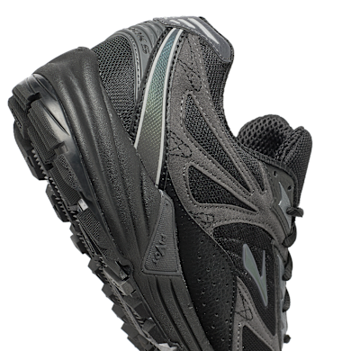 Buy Brooks Cascadia 1 in black | 1105021D084 | solebox
