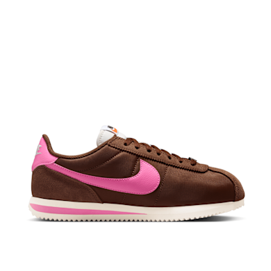 【ポーカーズつかさ着用‼️】Nike Women's Cortez ブラウン Buy Nike Wmns Cortez Textile in fauna brown/pink spell-sail-white