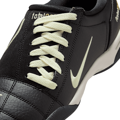 Buy Nike Total 90 III in black/coconut milk-metallic gold | IO2083
