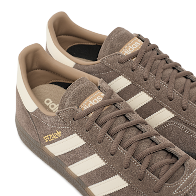 Buy adidas Originals Wmns Handball Spezial in earth strata/wonder