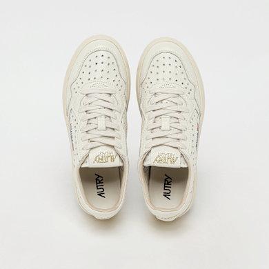 AUTRY medalist mid ベージュ 37 Buy Autry Wmns Medalist Low in beige | AULWFA04 | solebox