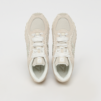 Buy New Balance Wmns 204L (U204L2SZ) in beige | U204L2SZ | solebox