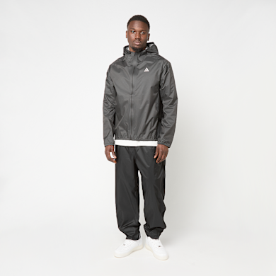 Buy Nike ACG Trail Wind Storm-Fit ADV in anthracite/summit white
