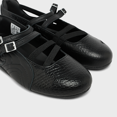 Buy PUMA Wmns Speedcat Ballet Croc in black | 405327 01 | solebox