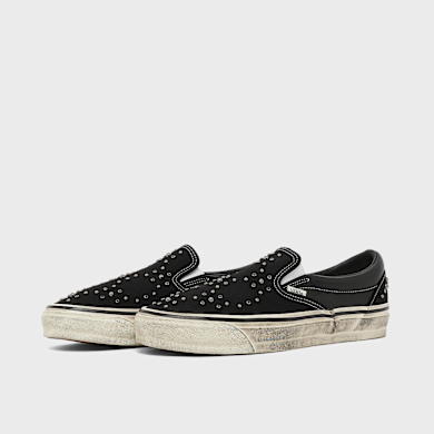 Buy Vans Wmns LX Classic Slip-On 98 Pearlized in black