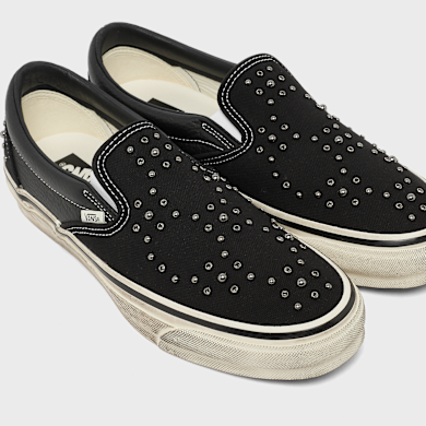 Buy Vans Wmns LX Classic Slip-On 98 Pearlized in zwart