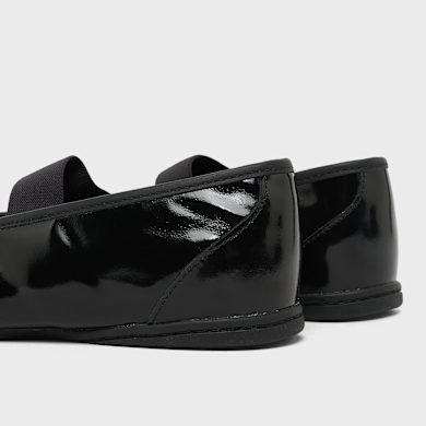 はに Buy Vans OTW Mary Jane Prima Black Patent in zwart | VN000EFF3KY1