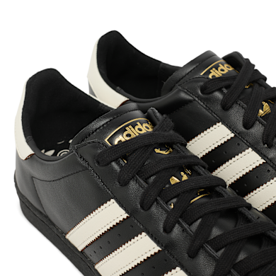 Buy adidas Originals Jabbar Low Half Shell in black | KI8523 | solebox