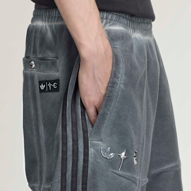 s*n様 adidas thugclub スウェット ショート　グレー XLサイ Buy adidas Originals x Thug Club Sweat Jort in grey | KF6912 | solebox