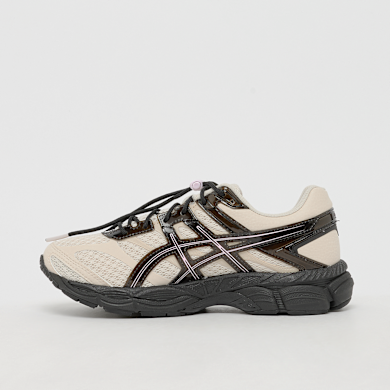Buy ASICS SportStyle x Finesse Gel-Cumulus 16 in beige | 1203B003