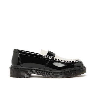 Buy Dr. Martens Wmns Penton Heart Loafer in black | 41676001 | solebox