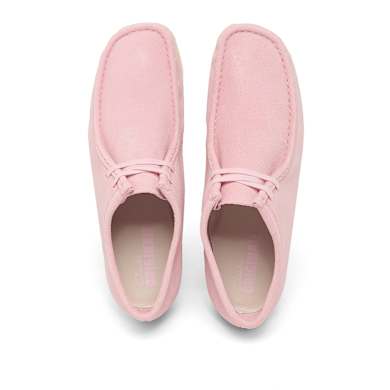 Buy Clarks Wallabee in light pink suede | 26185560 | solebox