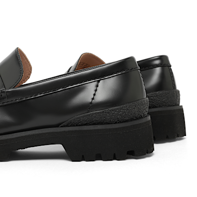 Buy Clarks Originals Yukoner Penny Loafer in black | 26185705