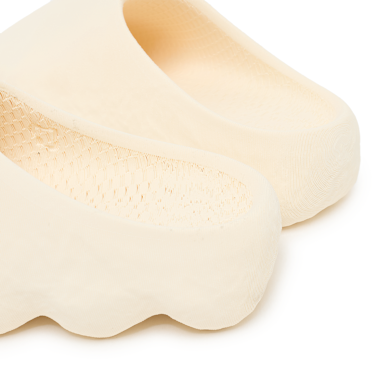 Buy Zellerfeld MarsMellow by CRO x solebox Slide in beige | MARS