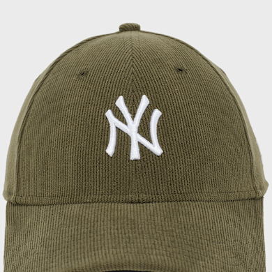 Buy New Era Soft Cord 9Forty® New York Yankees in green | 60856329