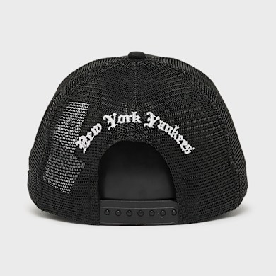 Buy New Era Wordmark Trucker New York Yankees in zwart | 60915922
