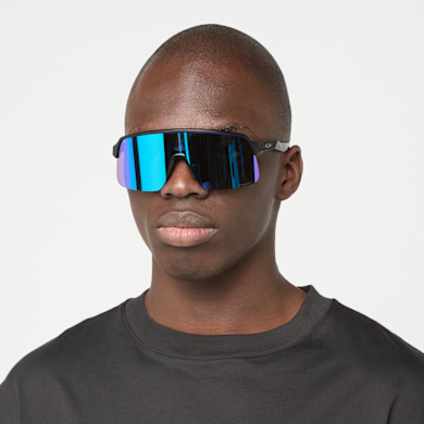Buy Oakley Sutro Lite S in black | 0OO9496-0534 | solebox display picture 3