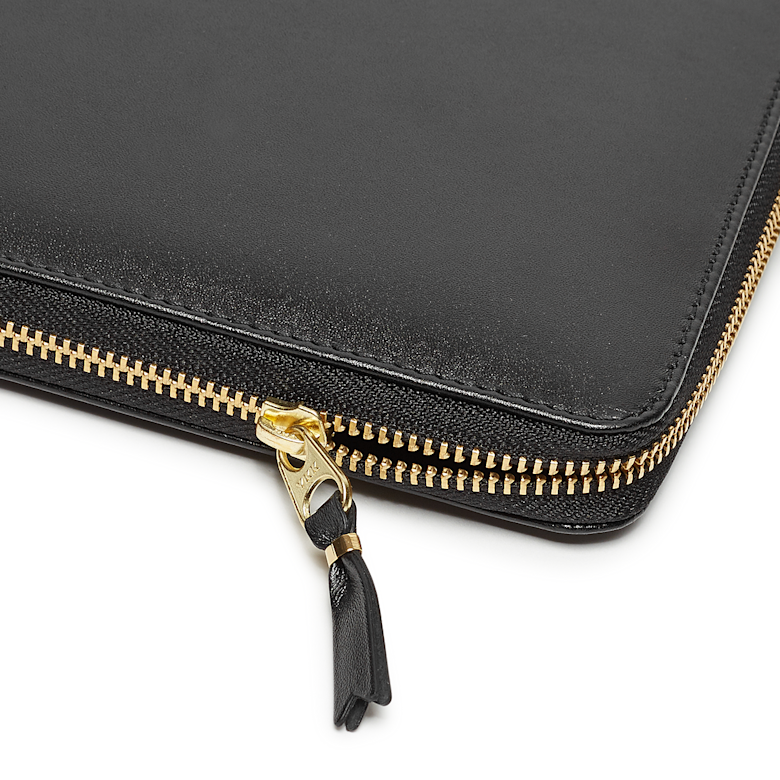Buy Comme des Garcons Wallet Classic Leather in Line black