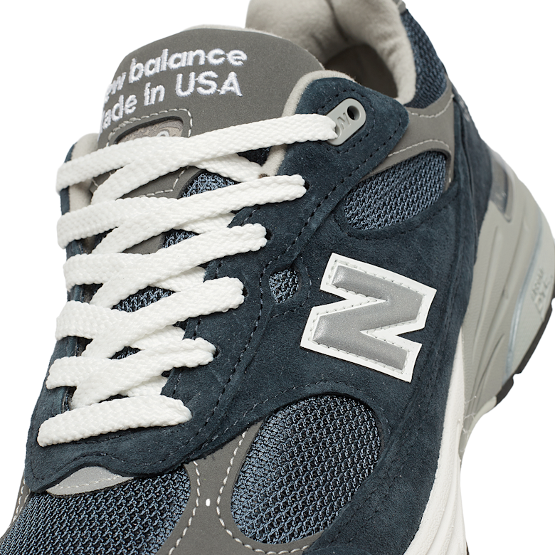 Buy New Balance 993 (MR993NV) in blau | MR993NV at solebox