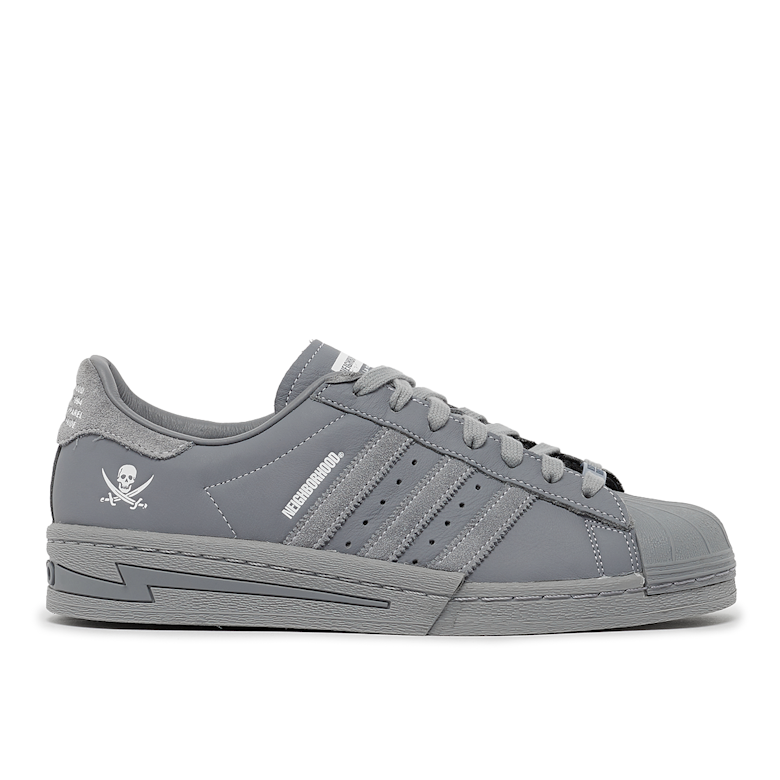Buy adidas Originals x NEIGHBORHOOD Superstar in gris | IE6115