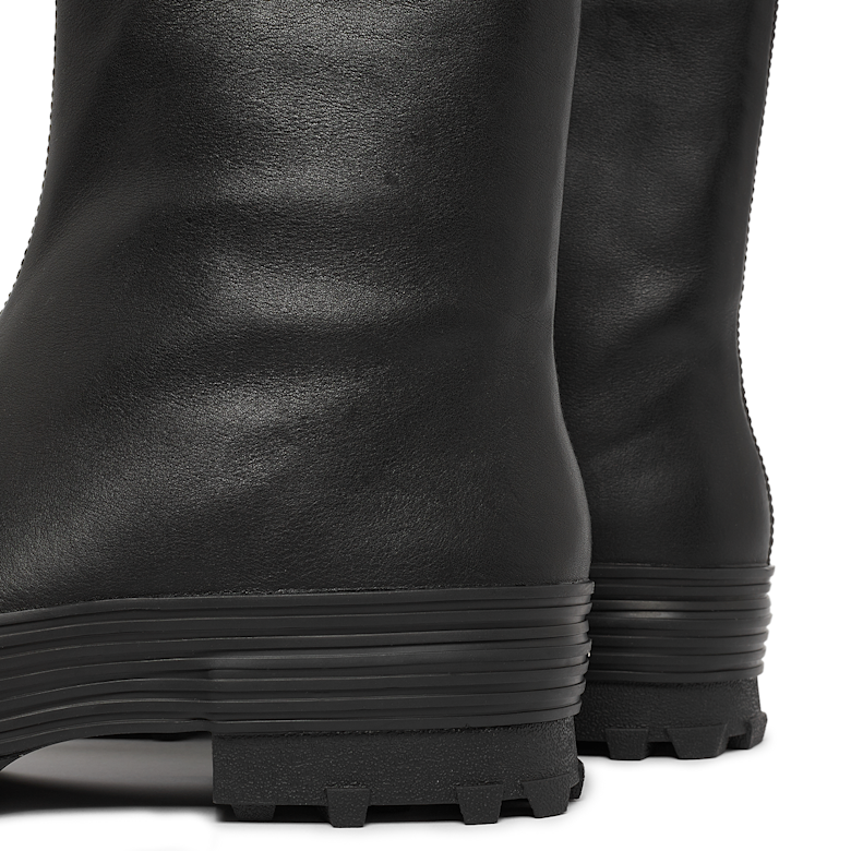 Buy CamperLab Traktori in black | A700004-001 | solebox