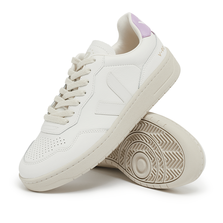 Buy Veja Wmns V-90 Leather in wit VD2003708 solebox