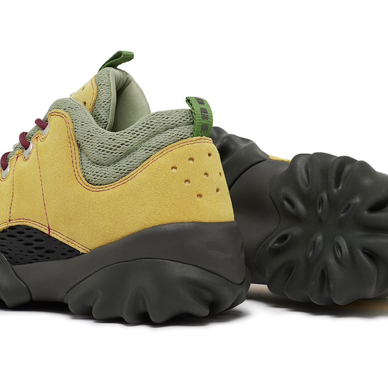 Buy Oakley Factory Team Suede Edge Boot in gelb