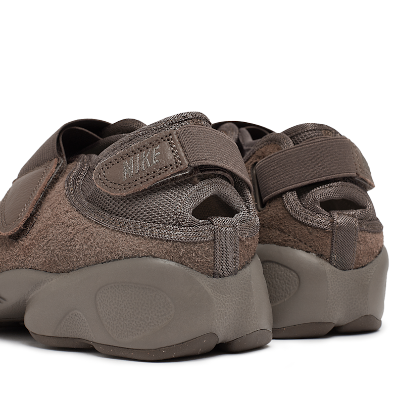 Buy Nike Wmns Air Rift in ironstone/cave stone | HQ1474-002 | solebox