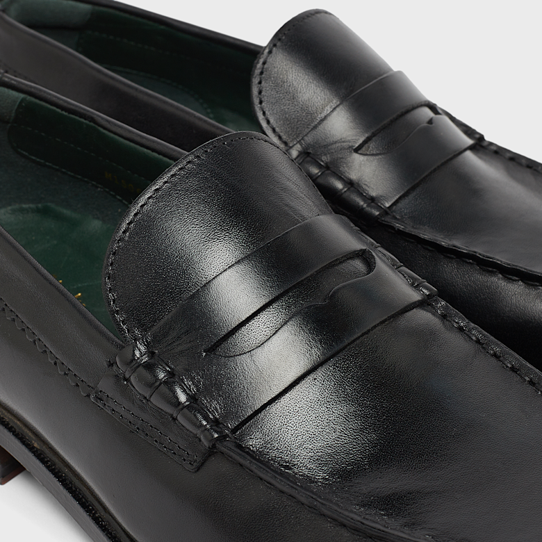 Buy Clarks Craft James Loafer in black | 26178569 | solebox