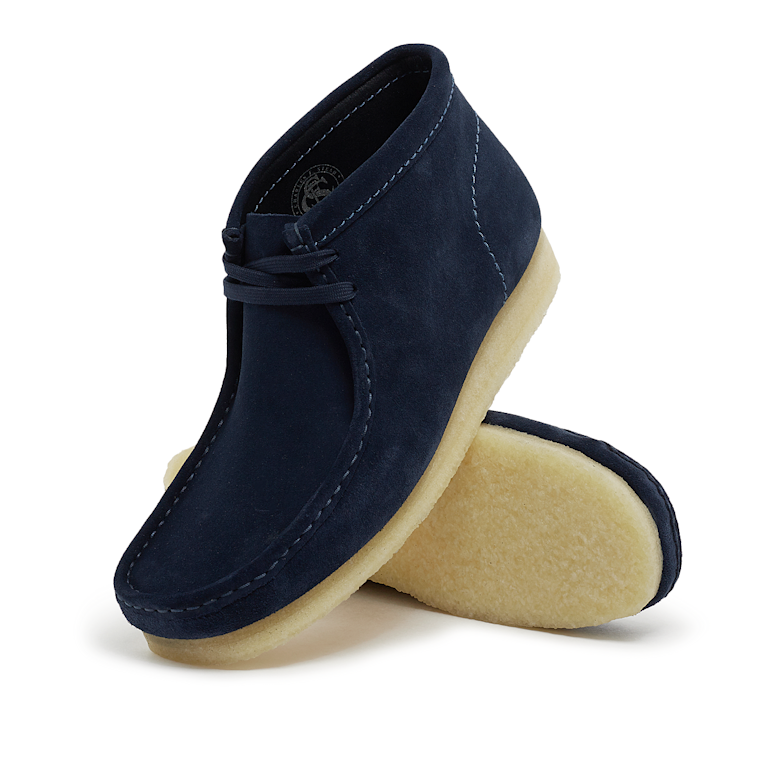 Kaufe Clarks Originals Wallabee Boot in blau | 26178218 bei solebox