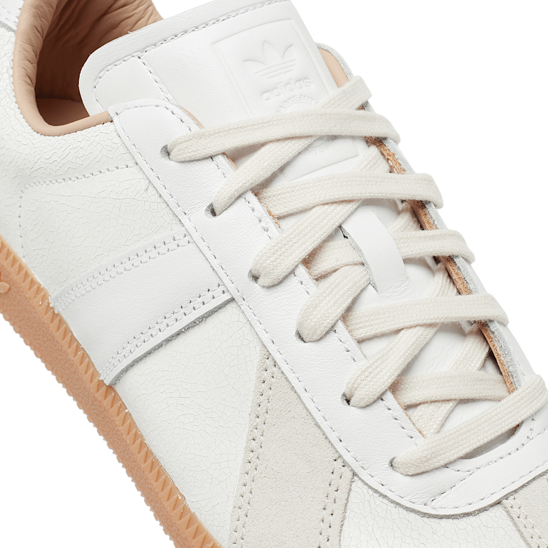 パルモアージュ Buy adidas Originals Wmns BW Army Lux in beige | JH7834 | solebox