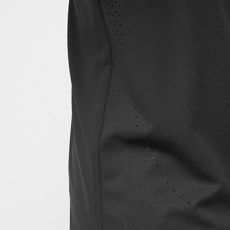 Buy PUMA MMQ Running Tank Top in black | 629352-01 | solebox