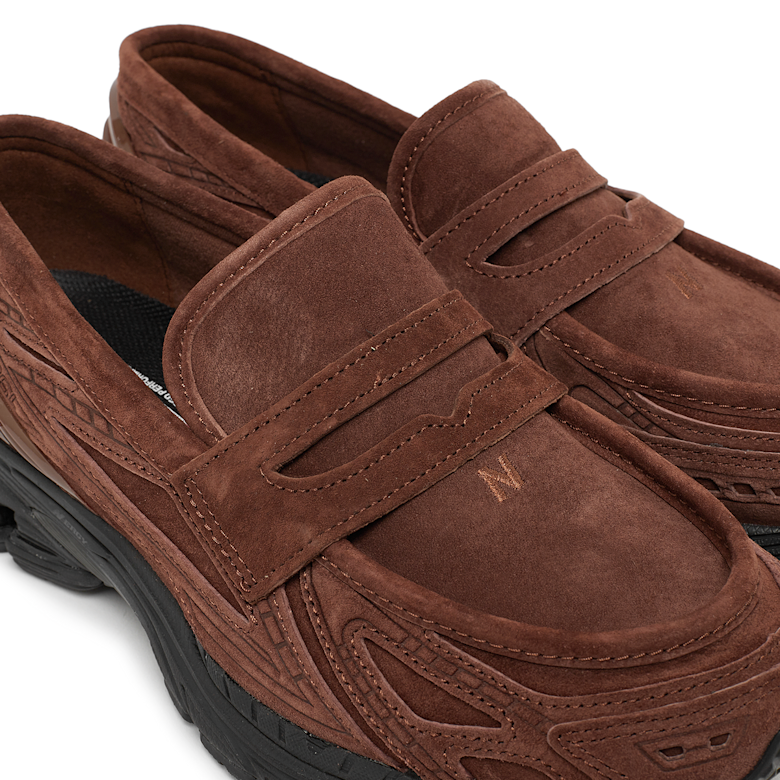 Buy New Balance U1906LNS Loafer in brown | U1906LNS at solebox