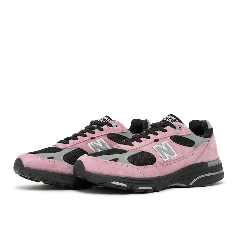 写真 Buy New Balance 993 Made in USA (U993PB) in light pink | U993PB