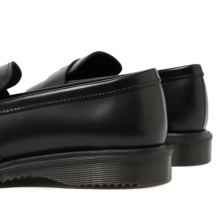 Buy Dr. Martens Wmns Temara Loafer in black | 41359001 | solebox